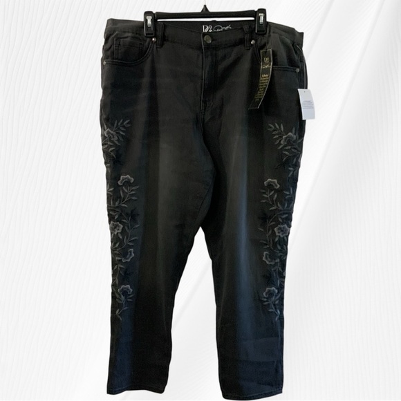 DG2 Donna Gilman Jeans…Floral Embroidered on the sides…High Waist, size 18PW - Picture 1 of 5